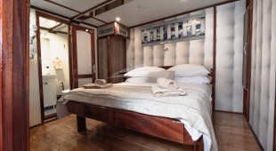 Mendula East Mediterranean