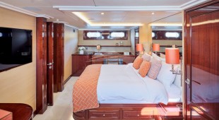 Mia Zoi East Mediterranean