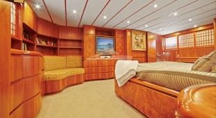 Money Cat West Coast United States