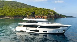 Mrs L East Mediterranean