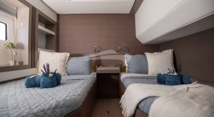 Nauti Dogs 5.4 Caribbean