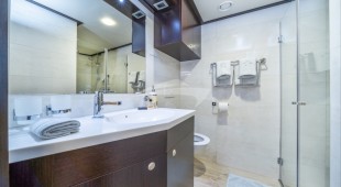 Navilux East Mediterranean