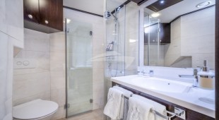 Navilux East Mediterranean