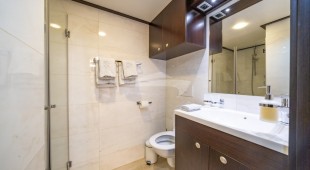 Navilux East Mediterranean