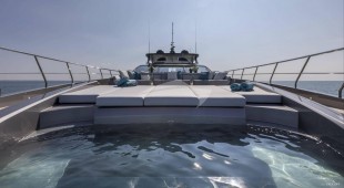 Never Give Up 33gs West Mediterranean