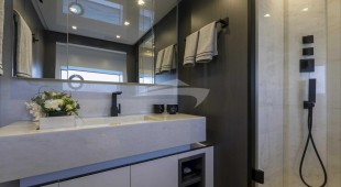 Never Give Up 33gs West Mediterranean