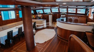 Nevra Queen East Mediterranean