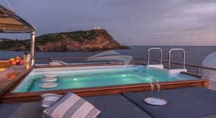 Nomad Arabian Gulf, East Mediterranean, West Mediterranean