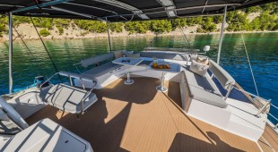 Ocean Lounge East Mediterranean