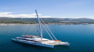 Huntress Caribbean Virgin Islands (US/BVI), Caribbean Windwards, Caribbean Virgin Islands (US), Caribbean Virgin Islands (BVI)