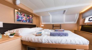 Huntress Caribbean Virgin Islands (US/BVI), Caribbean Windwards, Caribbean Virgin Islands (US), Caribbean Virgin Islands (BVI)