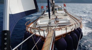 Papa Joe East Mediterranean