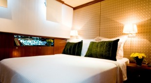 Papa Joe East Mediterranean