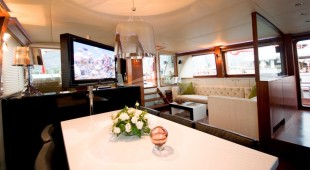 Papa Joe East Mediterranean