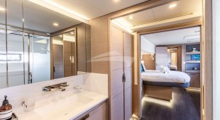 Port To Vino Caribbean