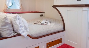 Puritan East Mediterranean, West Mediterranean