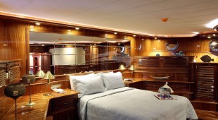 Queen Atlantis East Mediterranean