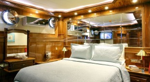 Queen Atlantis East Mediterranean