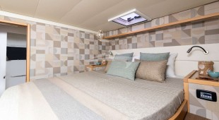 Queen Of Diamonds East Mediterranean