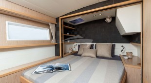 Queen Of Diamonds East Mediterranean