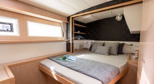 Queen Of Diamonds East Mediterranean