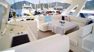 Reine Des Coeurs East Mediterranean
