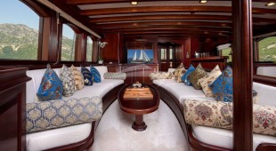 Riana East Mediterranean, West Mediterranean