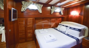 Ros Mare East Mediterranean