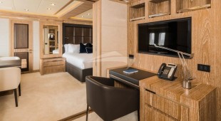 Royale X Caribbean, West Mediterranean