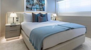 Santosha Caribbean, West Mediterranean