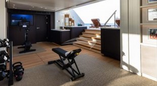 Santosha Caribbean, West Mediterranean