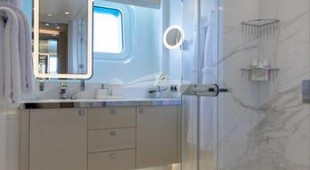 Santosha Caribbean, West Mediterranean