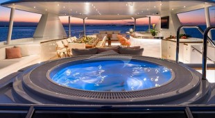 Santosha Caribbean, West Mediterranean