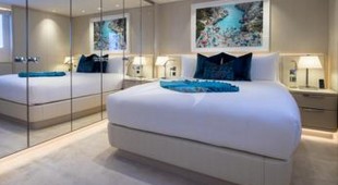 Santosha Caribbean, West Mediterranean