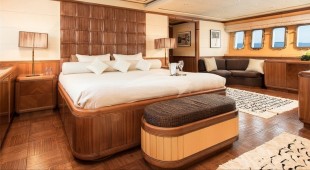 Mrs Grey West Mediterranean