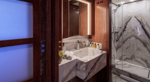 Shooting Star East Mediterranean