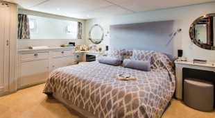 Stalca East Mediterranean