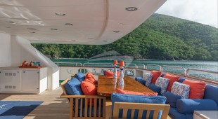 Sur La Mer Caribbean