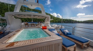 Sur La Mer Caribbean
