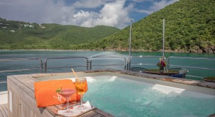 Sur La Mer Caribbean