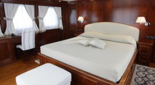 Tananai West Mediterranean