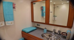 Terra Di Mezzo 3 W. Med -Naples/Sicily, W. Med -Riviera/Cors/Sard.