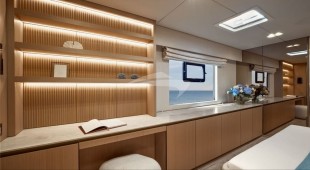 Tesni Caribbean, West Mediterranean