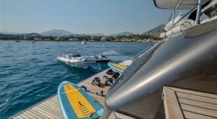 Tesni Caribbean, West Mediterranean