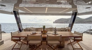 Tesni Caribbean, West Mediterranean