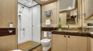 That's Amore East Mediterranean