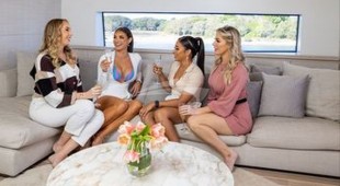 Tiny Wave West Mediterranean