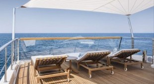 Tiny Wave West Mediterranean