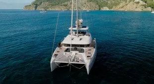 Tri-wing Carida (lagoon 55) Croatia