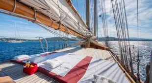 Trinakria W. Med -Naples/Sicily, W. Med -Riviera/Cors/Sard.